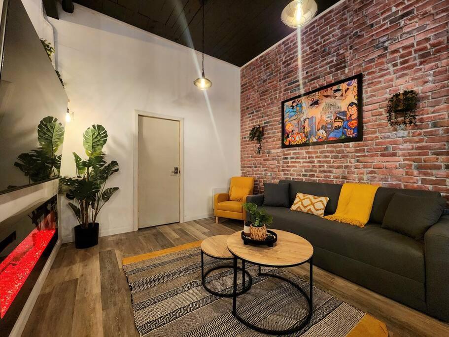 Loft Style Industriel-Centre-Ville+Parking Gratuit Québec Zimmer foto